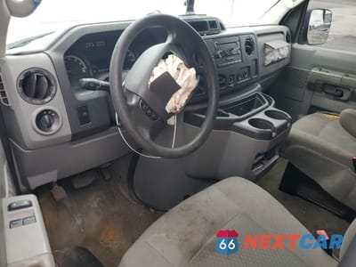 Zdjęcie 8 z 15 samochodu: 2014 FORD ECONOLINE E350 SUPER DUTY WAGON VIN:1FBSS3BL3EDA50438 - miniatura
