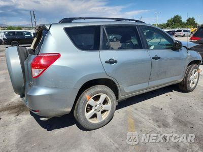 Trzecie zdjęcie samochodu z tyłu: 2006 TOYOTA RAV4 VIN:JTMBK33V466005011 - miniatura
