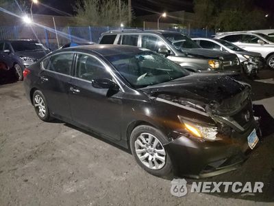 Czwarte zdjęcie samochodu z boku: 2016 NISSAN ALTIMA 2.5 VIN:1N4AL3AP4GN326847 - miniatura