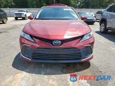 Piąte zdjęcie samochodu w środku: 2022 TOYOTA CAMRY XLE VIN:4T1F31AK4NU588181 - miniatura