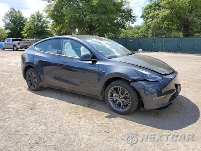 Czwarte zdjęcie samochodu z boku: 2024 TESLA MODEL Y VIN:7SAYGDEE6RF131123 - miniatura