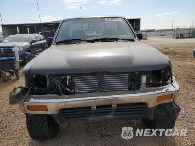 Piąte zdjęcie samochodu w środku: 1989 TOYOTA PICKUP 1/2 TON SHORT WHEELBASE DLX VIN:JT4VN01D5K6001413 - miniatura