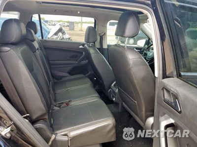 Zdjęcie 10 z 12 samochodu: 2018 VOLKSWAGEN TIGUAN SE VIN:3VV3B7AX7JM007202 - miniatura