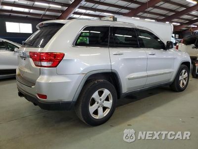 Trzecie zdjęcie samochodu z tyłu: 2012 JEEP GRAND CHEROKEE LAREDO VIN:1C4RJFAG2CC166493 - miniatura