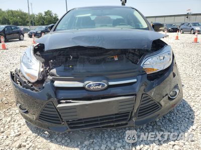 Piąte zdjęcie samochodu w środku: 2014 FORD FOCUS SE VIN:1FADP3F25EL160507 - miniatura