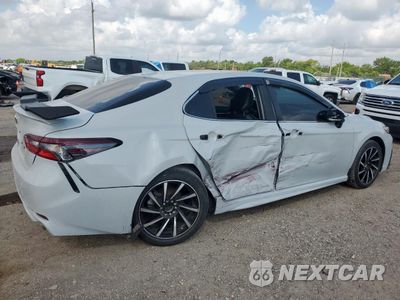 Trzecie zdjęcie samochodu z tyłu: 2022 TOYOTA CAMRY SE VIN:4T1G11AK0NU034288 - miniatura
