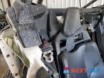 Zdjęcie 6 z 11 samochodu: 2019 CAN-AM MAVERICK X3 TURBO VIN:3JBVGAY48KK001393 - miniatura