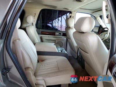 Zdjęcie 11 z 13 samochodu: 2004 LINCOLN NAVIGATOR VIN:5LMFU28R44LJ19101 - miniatura