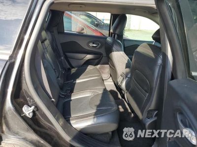 Zdjęcie 11 z 14 samochodu: 2016 JEEP CHEROKEE LATITUDE VIN:1C4PJLCB4GW161114 - miniatura