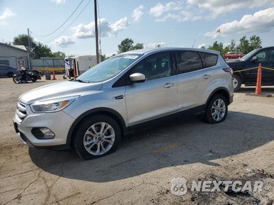 2017 FORD ESCAPE SE 1FMCU0G99HUE31703 - główne zdjęcie licytacji z USA - miniatura