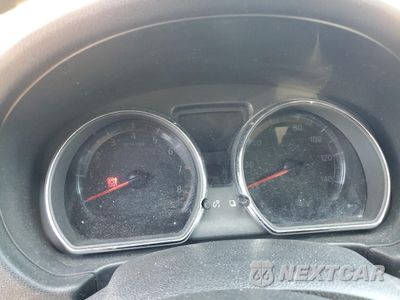 Zdjęcie 9 z 12 samochodu: 2019 NISSAN VERSA S VIN:3N1CN7AP2KL805297 - miniatura
