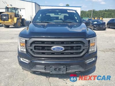 Piąte zdjęcie samochodu w środku: 2023 FORD F150 SUPERCREW VIN:1FTFW1E5XPFB56623 - miniatura