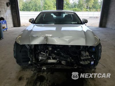 Piąte zdjęcie samochodu w środku: 2018 VOLVO S90 T5 MOMENTUM VIN:LVY982MK6JP015417 - miniatura