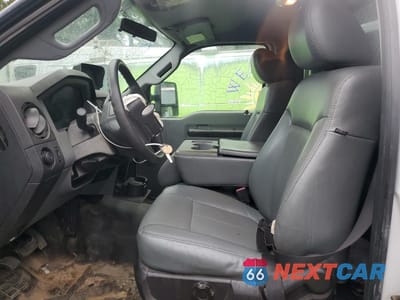 Zdjęcie 7 z 12 samochodu: 2011 FORD F550 SUPER DUTY VIN:1FDUF5GT7BEC31623 - miniatura