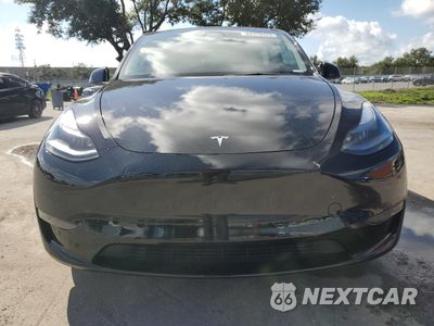 Piąte zdjęcie samochodu w środku: 2024 TESLA MODEL Y VIN:7SAYGDEF5RF036478 - miniatura