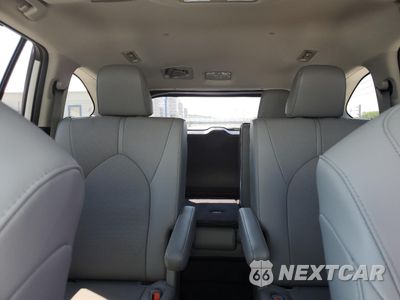 Zdjęcie 10 z 14 samochodu: 2021 TOYOTA HIGHLANDER LIMITED VIN:5TDYZRAH5MS533904 - miniatura
