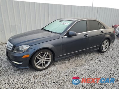 2013 MERCEDES-BENZ C 250 WDDGF4HB5DA763325 - główne zdjęcie licytacji z USA - miniatura