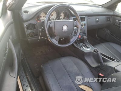 Zdjęcie 8 z 12 samochodu: 2000 MERCEDES-BENZ SLK 230 KOMPRESSOR VIN:WDBKK47F9YF149874 - miniatura
