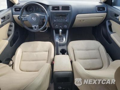 Zdjęcie 8 z 13 samochodu: 2012 VOLKSWAGEN JETTA SE VIN:3VWDX7AJ2CM343694 - miniatura