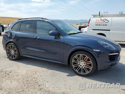 Czwarte zdjęcie samochodu z boku: 2013 PORSCHE CAYENNE GTS VIN:WP1AD2A21DLA75958 - miniatura