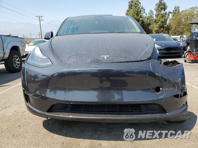 Piąte zdjęcie samochodu w środku: 2024 TESLA MODEL Y VIN:7SAYGDEE2RF120734 - miniatura