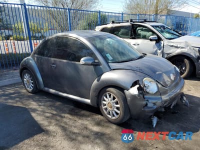Czwarte zdjęcie samochodu z boku: 2005 VOLKSWAGEN NEW BEETLE GLS VIN:3VWCK31C55M414085 - miniatura