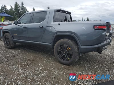 Drugie zdjęcie samochodu z przodu: 2023 RIVIAN R1T ADVENTURE VIN:7FCTGAAA7PN023885 - miniatura