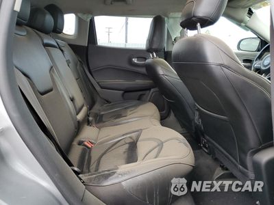 Zdjęcie 11 z 13 samochodu: 2020 JEEP COMPASS LATITUDE VIN:3C4NJCBB7LT236476 - miniatura