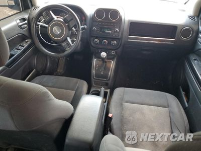 Zdjęcie 8 z 13 samochodu: 2011 JEEP COMPASS SPORT SPORT VIN:1J4NT1FA6BD139638 - miniatura