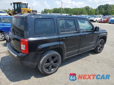 Trzecie zdjęcie samochodu z tyłu: 2012 JEEP PATRIOT LATITUDE VIN:1C4NJRFB5CD689594 - miniatura