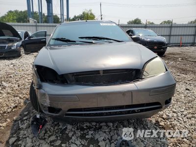 Piąte zdjęcie samochodu w środku: 2007 FORD FOCUS ZX4 VIN:1FAHP34N37W135492 - miniatura