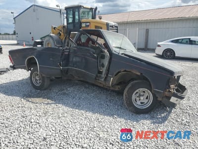 Czwarte zdjęcie samochodu z boku: 1992 CHEVROLET S TRUCK S10 VIN:1GCCS14Z3N2110722 - miniatura