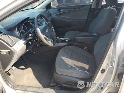 Zdjęcie 7 z 13 samochodu: 2012 HYUNDAI SONATA GLS VIN:5NPEB4AC9CH496102 - miniatura