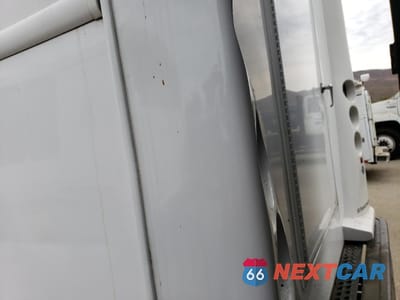 Zdjęcie 6 z 13 samochodu: 2016 FORD F650 SUPER - TRANSIT VEHICLES BUS VIN:1FDNF6AY0GDA04852 - miniatura