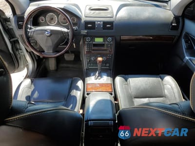 Zdjęcie 8 z 15 samochodu: 2010 VOLVO XC90 VIN:YV4852CT1A1550063 - miniatura