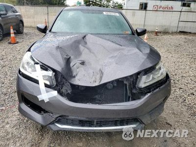 Piąte zdjęcie samochodu w środku: 2017 HOND ACCORD VIN:1HGCR2F59HA289436 - miniatura