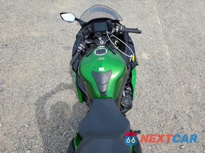 Zdjęcie 6 z 10 samochodu: 2023 KAWASAKI ZX1002 R VIN:JKBZXVR11PA002104 - miniatura