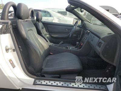 Zdjęcie 10 z 12 samochodu: 2000 MERCEDES-BENZ SLK 230 KOMPRESSOR VIN:WDBKK47F9YF149874 - miniatura