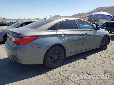Trzecie zdjęcie samochodu z tyłu: 2013 HYUNDAI SONATA GLS VIN:5NPEB4AC9DH530413 - miniatura