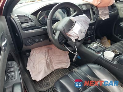 Zdjęcie 8 z 14 samochodu: 2023 CHRYSLER 300 S VIN:2C3CCABG4PH644535 - miniatura