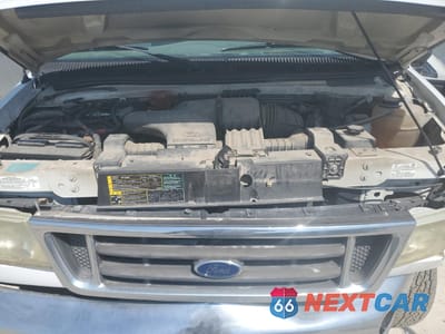 Zdjęcie 7 z 10 samochodu: 2006 FORD ECONOLINE E350 SUPER DUTY CUTAWAY VAN VIN:1FDWE35S86HB37734 - miniatura