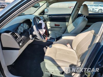 Zdjęcie 7 z 13 samochodu: 2005 CHRYSLER 300 TOURING VIN:2C3AA53G25H507318 - miniatura
