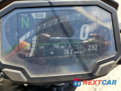 Zdjęcie 7 z 10 samochodu: 2022 KAWASAKI ZR900 F VIN:ML5ZRDF10NDA54559 - miniatura