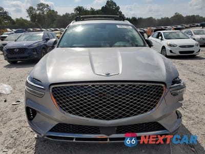 Piąte zdjęcie samochodu w środku: 2023 GENESIS GV70 BASE VIN:KMUMADTB3PU137095 - miniatura