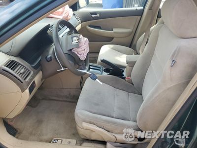Zdjęcie 7 z 14 samochodu: 2003 HONDA ACCORD LX VIN:1HGCM56493A022099 - miniatura