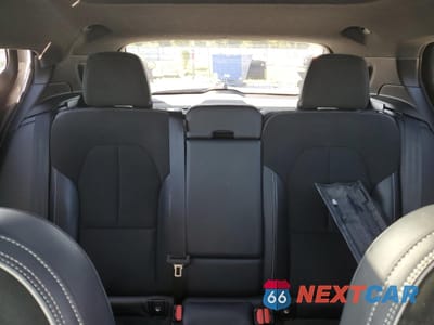 Zdjęcie 10 z 14 samochodu: 2021 VOLVO XC40 RECHARGE VIN:YV4ED3UR1M2528951 - miniatura