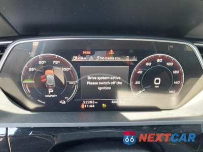 Zdjęcie 9 z 14 samochodu: 2021 AUDI E-TRON PREMIUM VIN:WA1AAAGE7MB029993 - miniatura