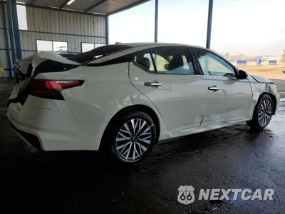 Trzecie zdjęcie samochodu z tyłu: 2025 NISSAN ALTIMA SV VIN:1N4BL4DV6SN400220 - miniatura
