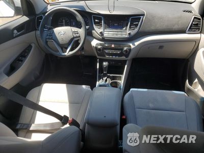 Zdjęcie 8 z 13 samochodu: 2018 HYUNDAI TUCSON SE VIN:KM8J2CA45JU824423 - miniatura