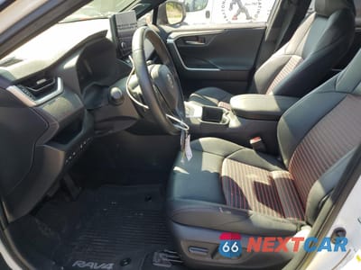 Zdjęcie 7 z 14 samochodu: 2023 TOYOTA RAV4 PRIME XSE VIN:JTMEB3FV2PD126254 - miniatura